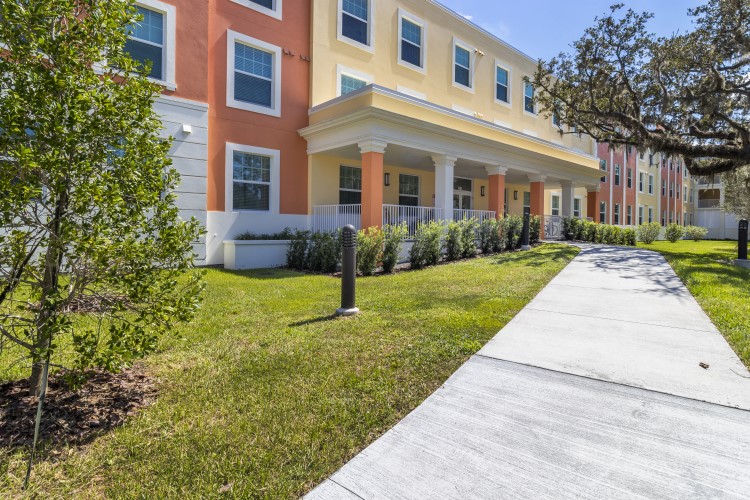 Exterior view of Amaryliis Park Place Apartments